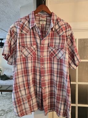 Ariat Men’s Red Plaid Short-Sleeve Shirt